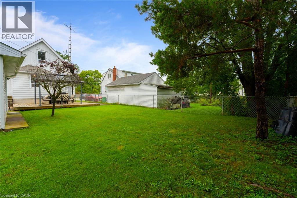 3 1/2 Dundonald Street Property Photo 38