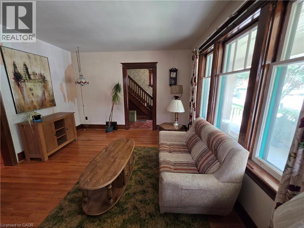 20 Fairview Avenue Property Photo 7