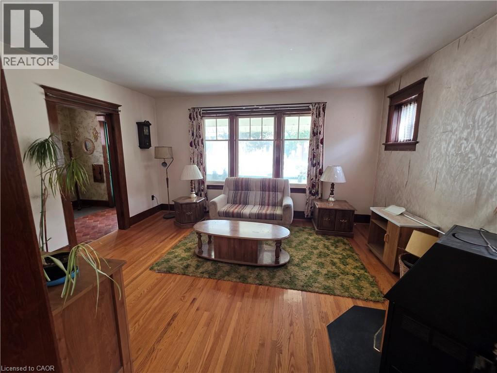 20 Fairview Avenue Property Photo 9