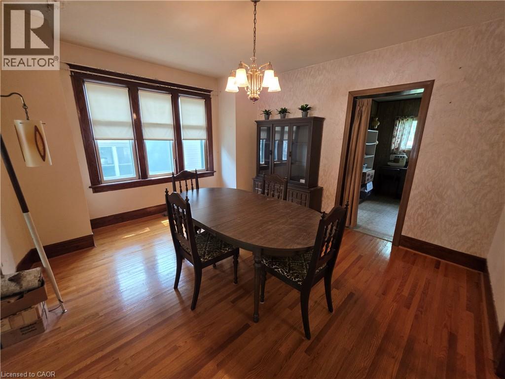 20 Fairview Avenue Property Photo 10