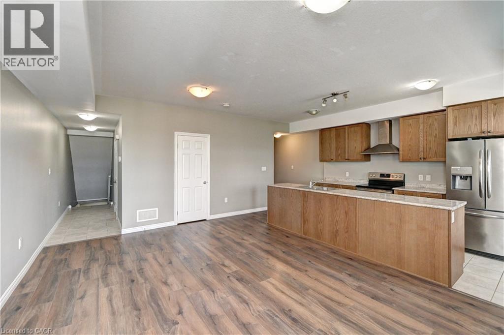 102 Wheat Lane Property Photo 4