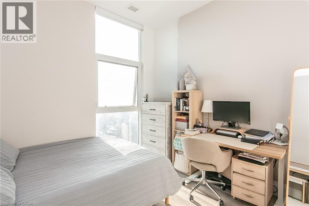 60 Charles Street W Unit# 2903 Property Photo 11