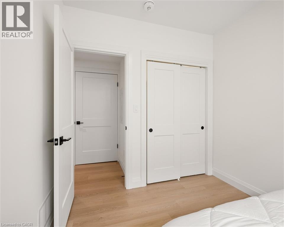 563 Wellington Street N Unit# 2 Property Photo 21