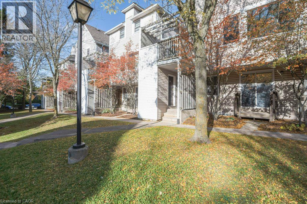 461 Beechwood Place Unit# 52 Property Photo 1