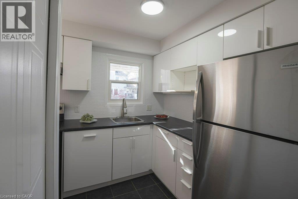 461 Beechwood Place Unit# 52 Property Photo 5