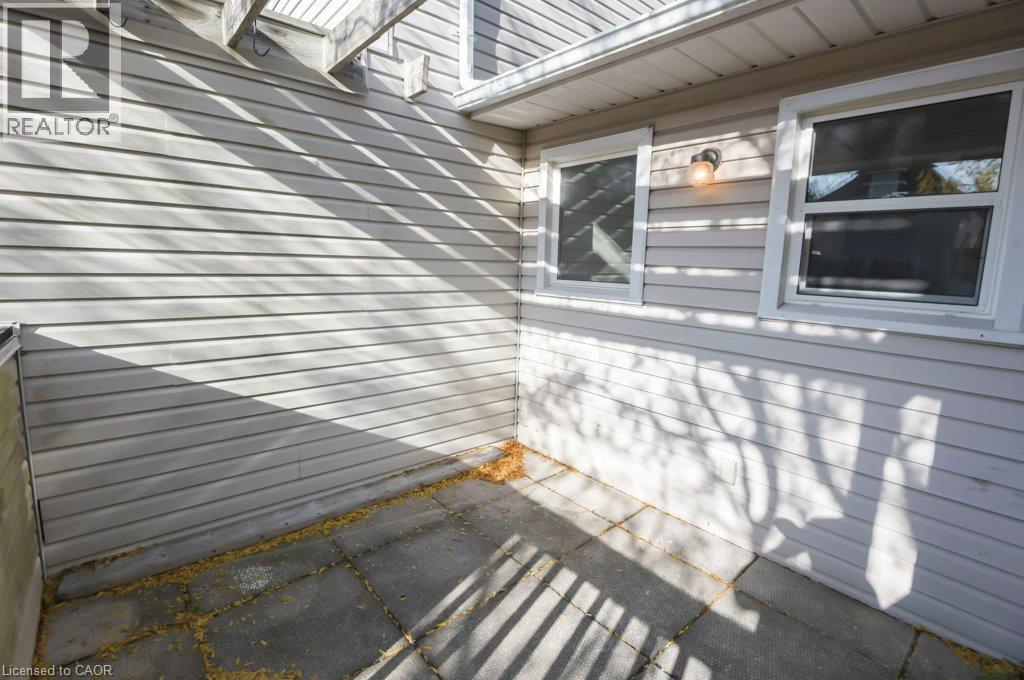 461 Beechwood Place Unit# 52 Property Photo 17