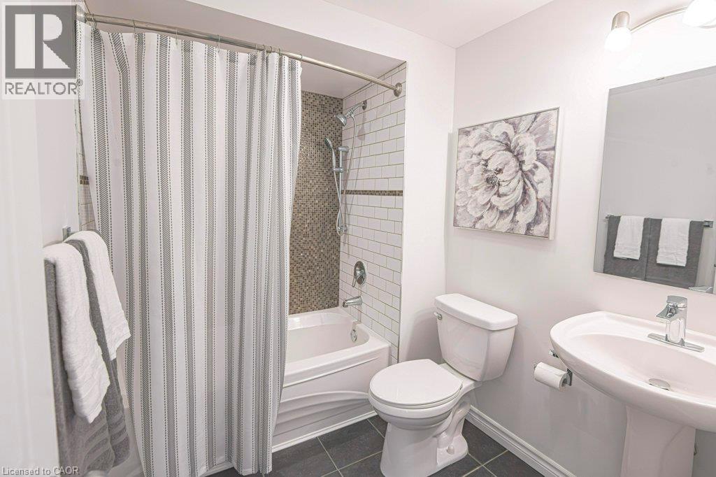 461 Beechwood Place Unit# 52 Property Photo 25