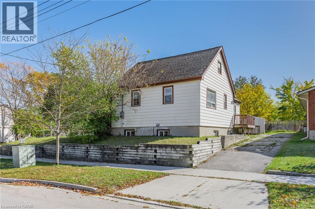 439 Alice Avenue Property Photo 3