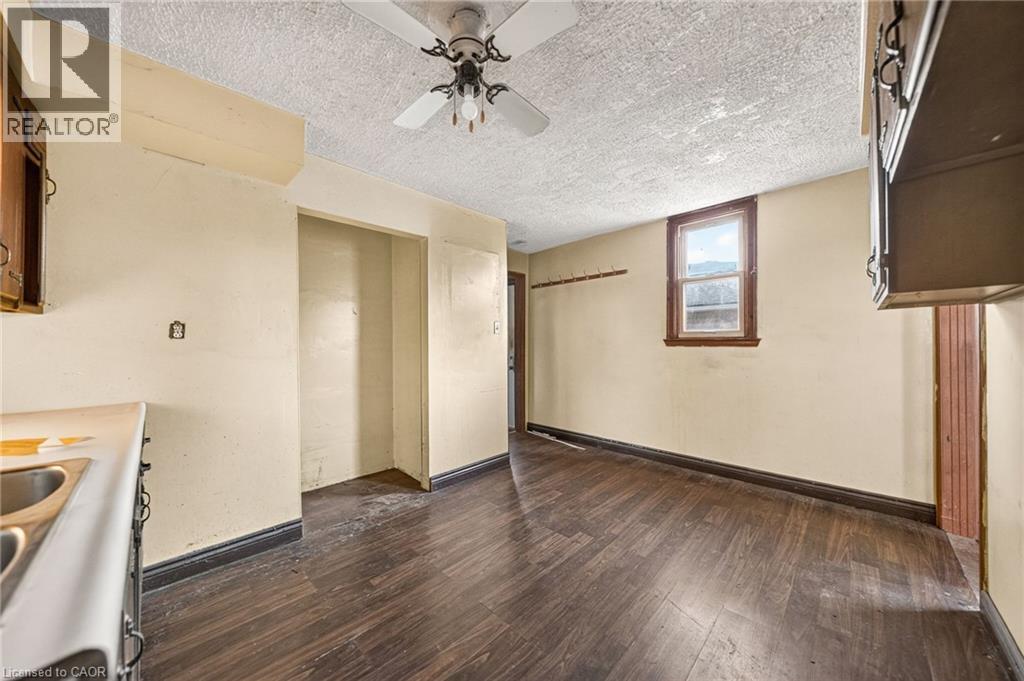 439 Alice Avenue Property Photo 6