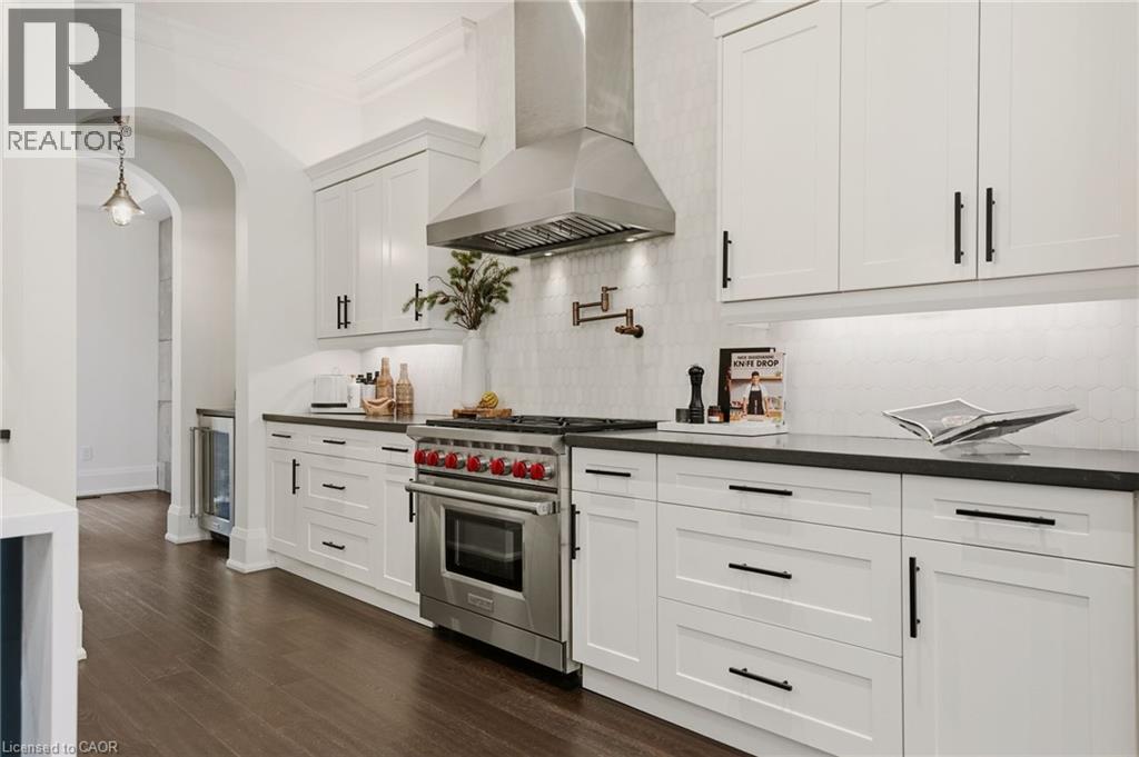 175 North Shore Boulevard W Property Photo 15