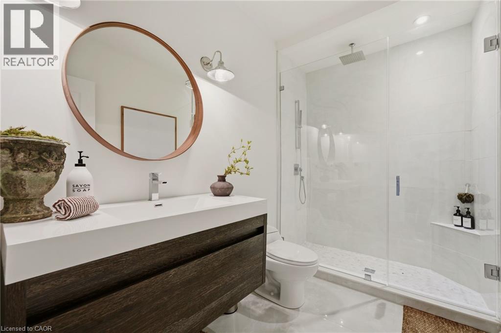 175 North Shore Boulevard W Property Photo 28