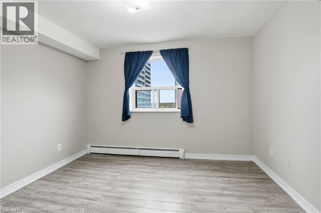 81 Charlton Avenue E Unit# 904 Property Photo 19