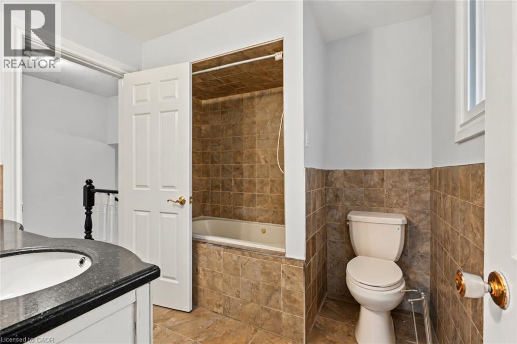 8 Valanna Court Property Photo 14