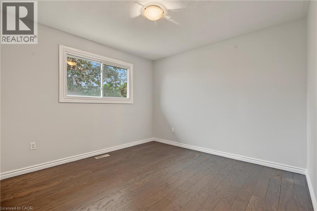 8 Valanna Court Property Photo 19