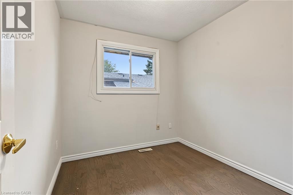 8 Valanna Court Property Photo 21