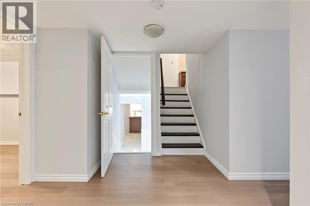 8 Valanna Court Property Photo 29