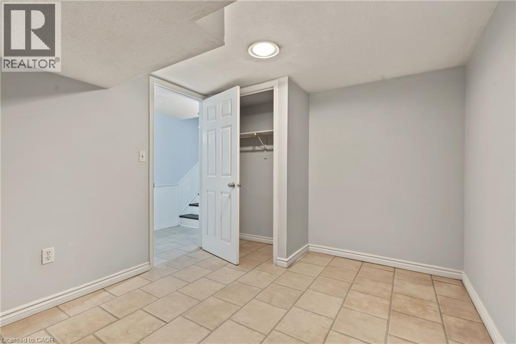 8 Valanna Court Property Photo 31