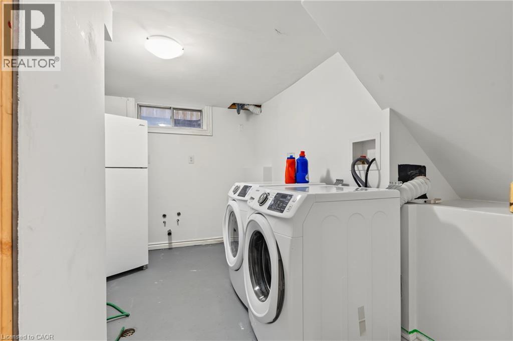 8 Valanna Court Property Photo 32