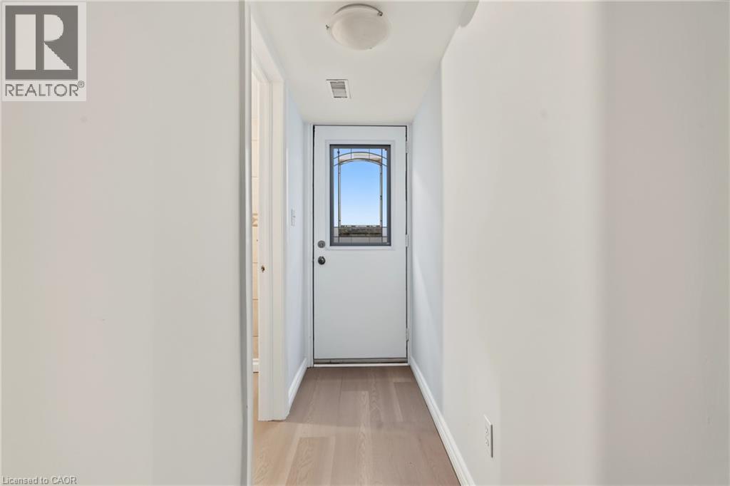 8 Valanna Court Property Photo 33