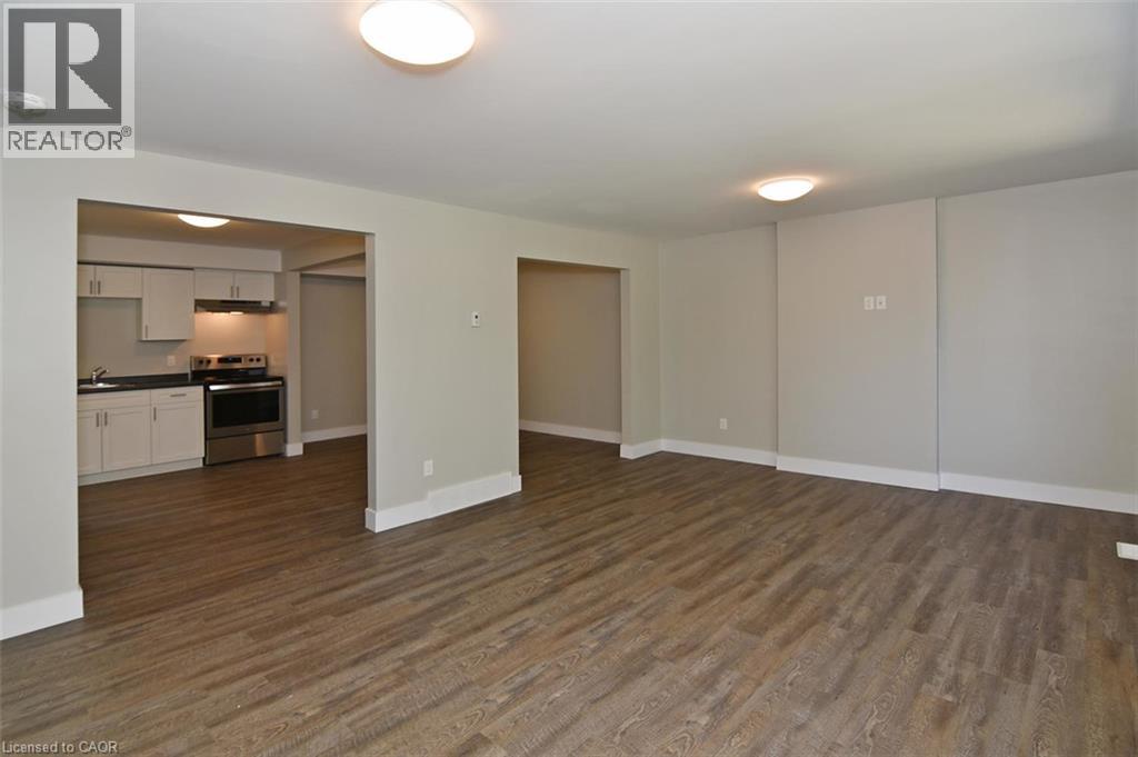 1 Southwood Crescent Property Photo 5