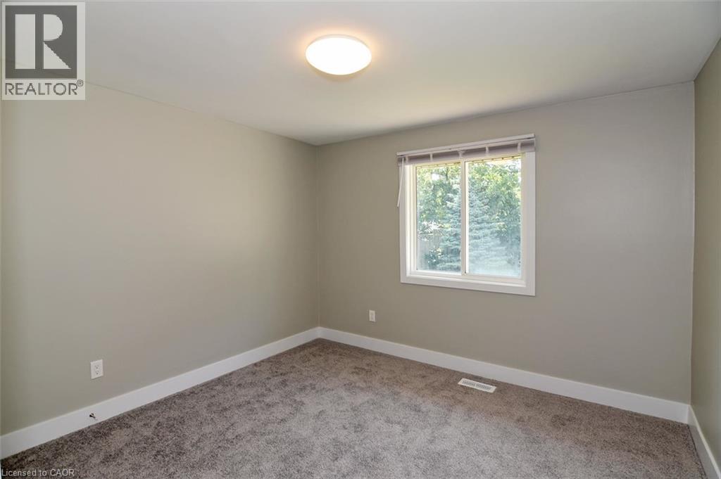 1 Southwood Crescent Property Photo 7