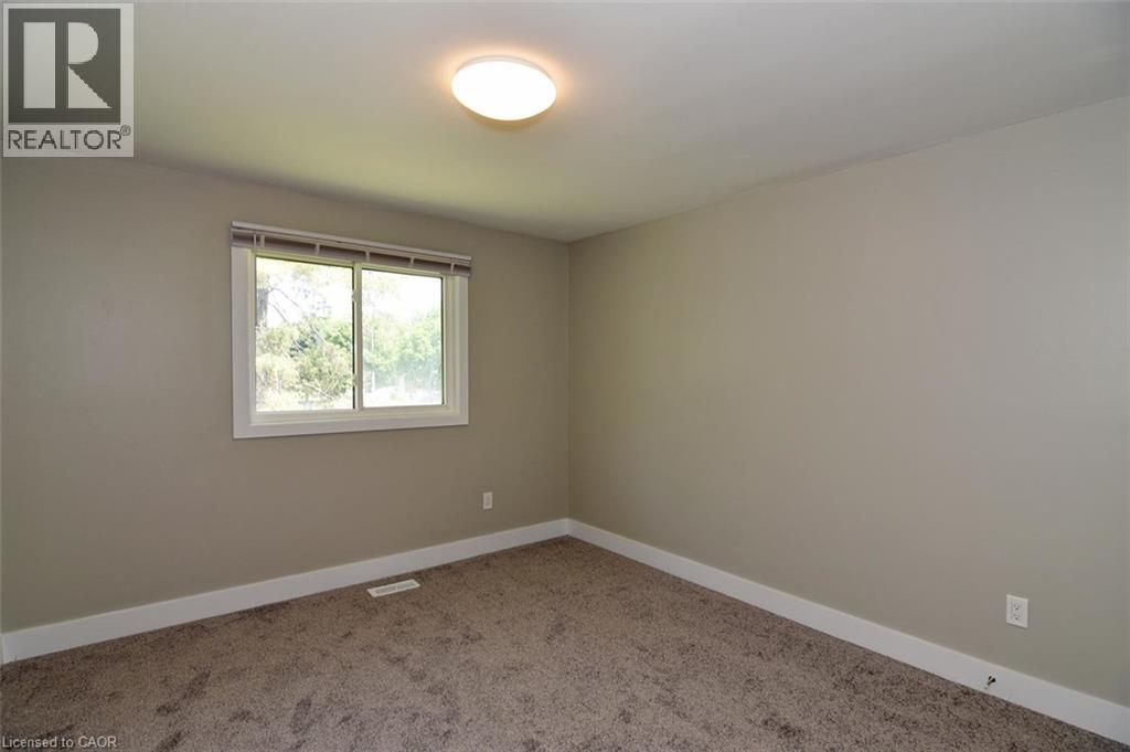 1 Southwood Crescent Property Photo 8