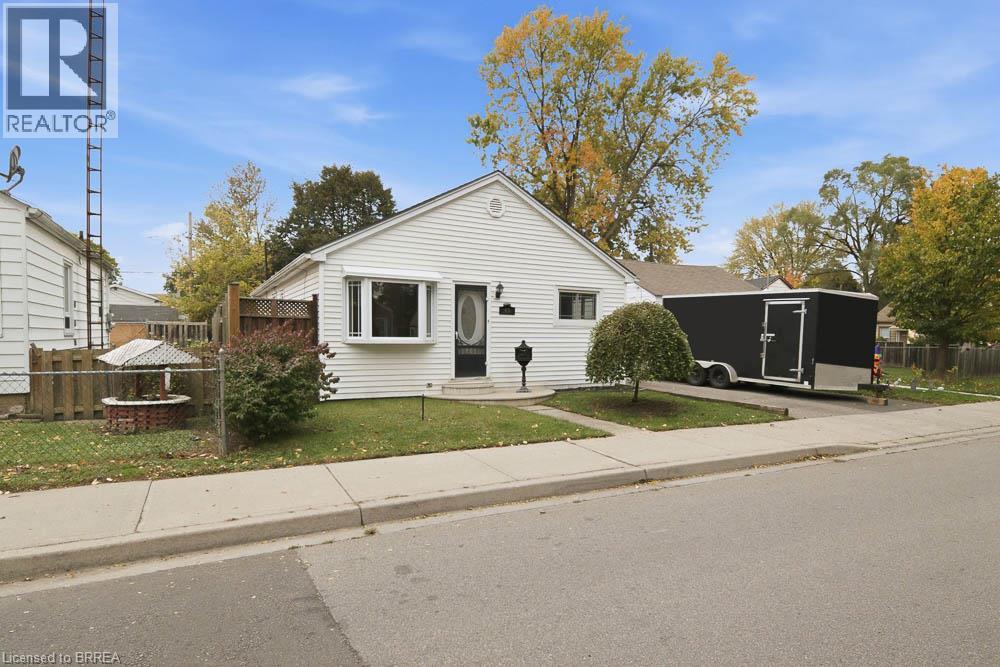69 Sixth Avenue Property Photo 4