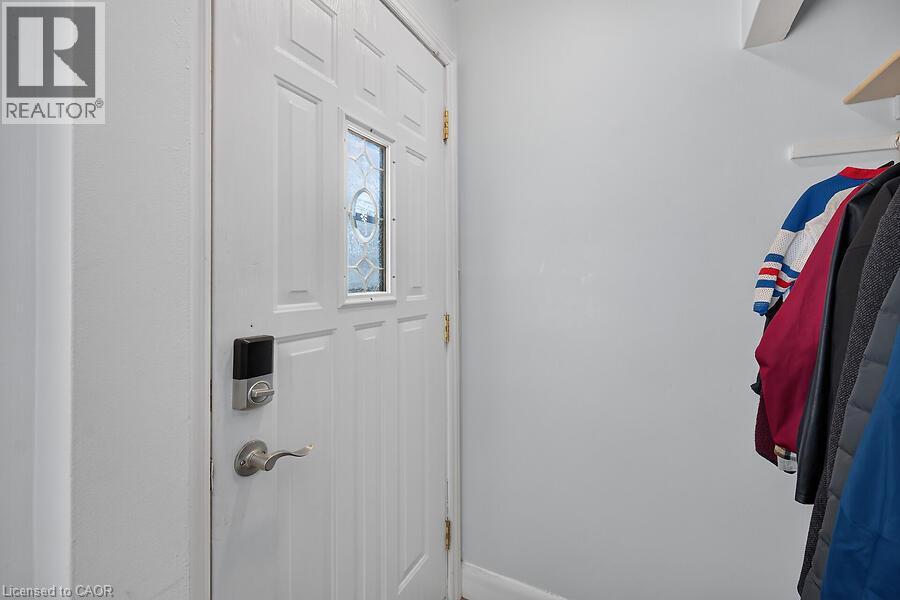 202 East 26th Street Property Photo 8