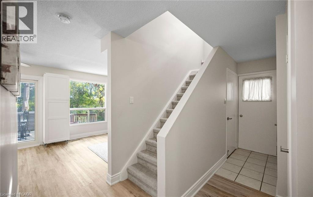 2092 Hunt Crescent Property Photo 21
