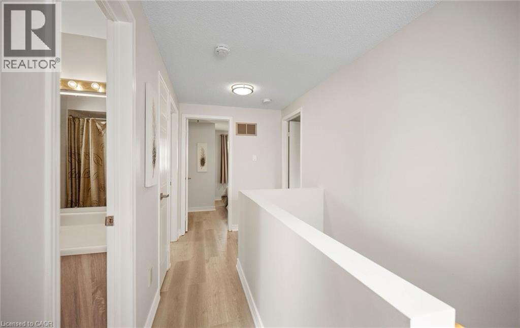 2092 Hunt Crescent Property Photo 31
