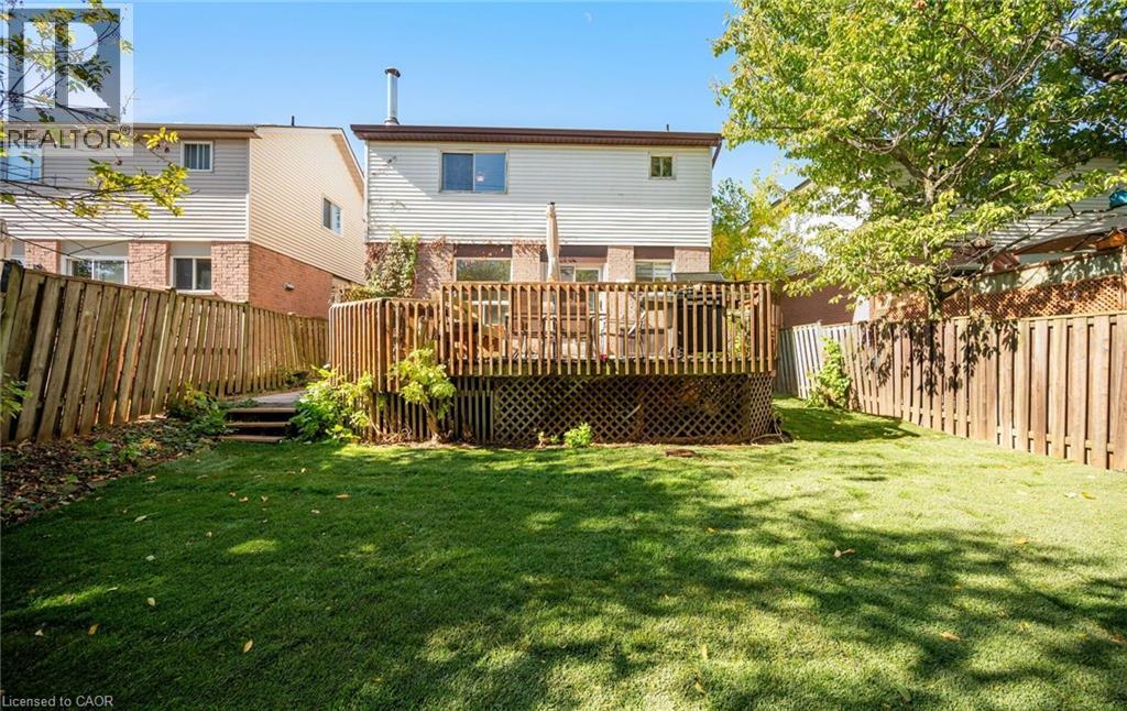 2092 Hunt Crescent Property Photo 33