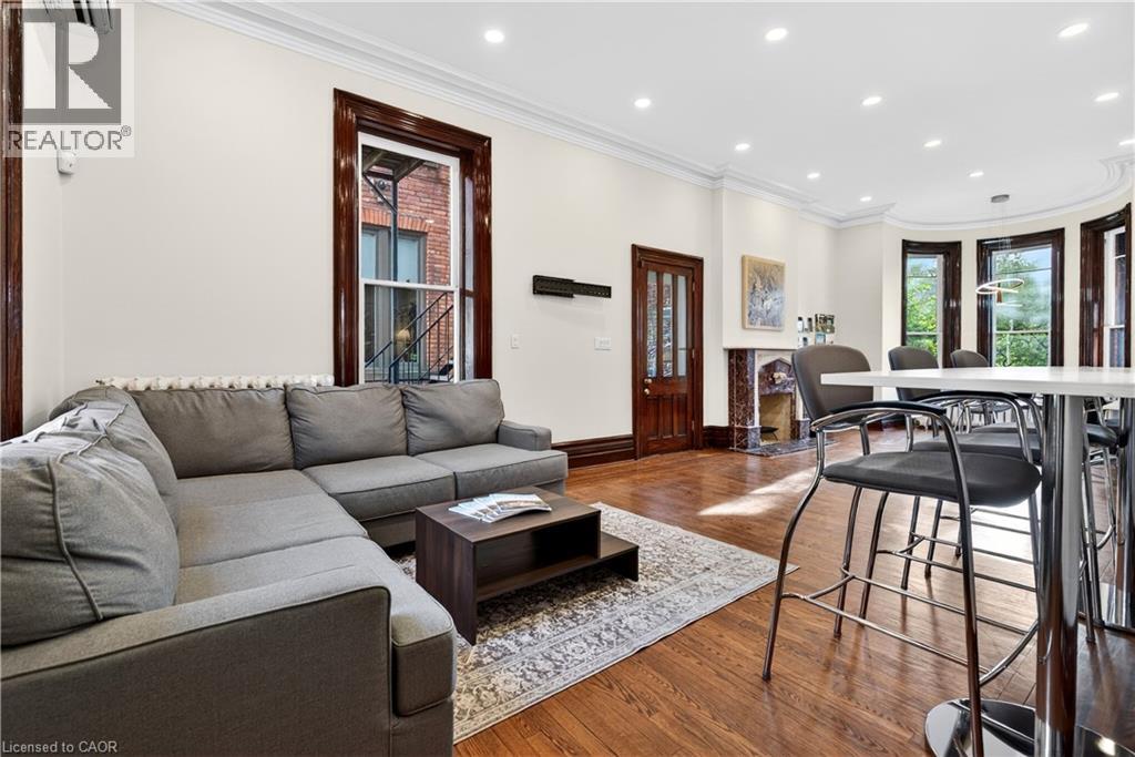 183 James Street S Property Photo 13