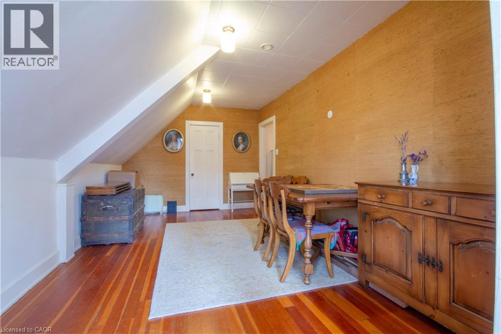 183 James Street S Property Photo 33