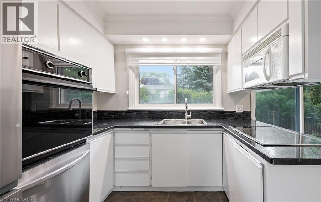 251 Third Line Property Photo 17