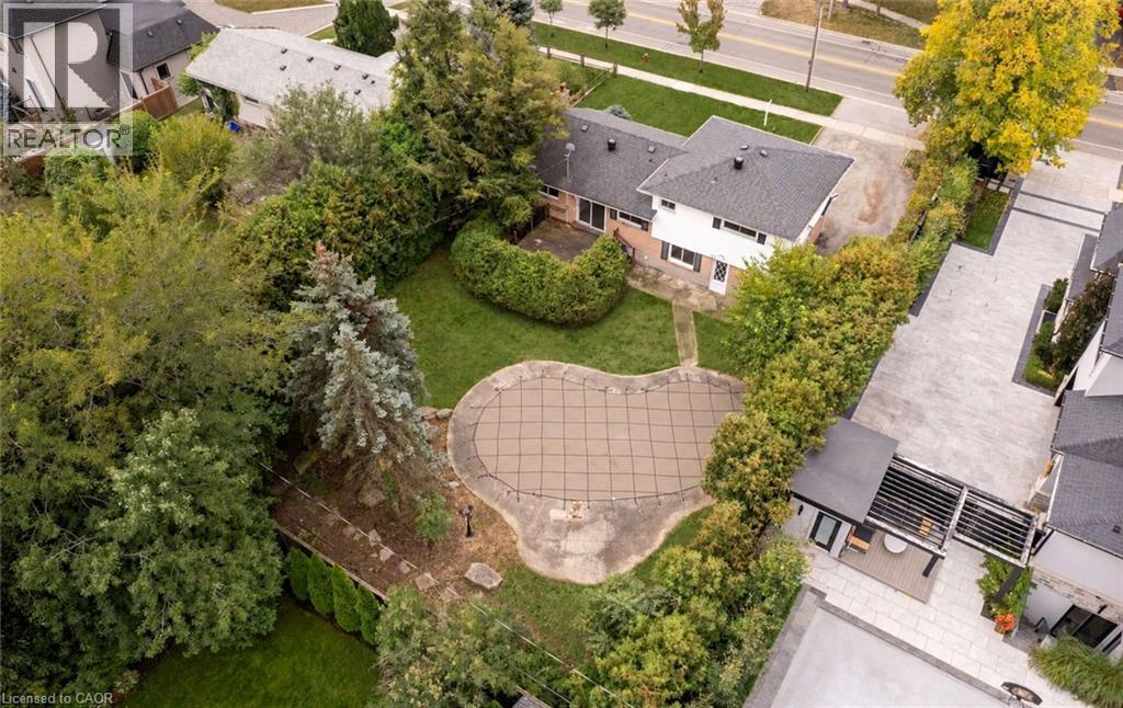 251 Third Line Property Photo 40
