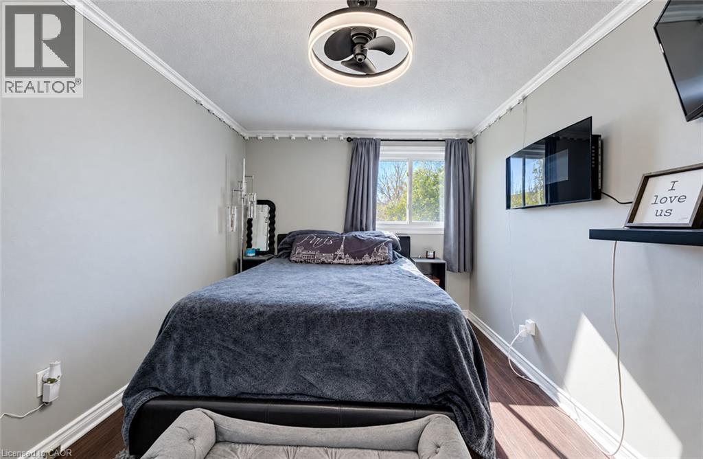 415 Bairstow Crescent Unit# 4 Property Photo 19