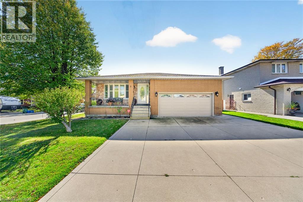 3 HARVARD Place Property Photo 1