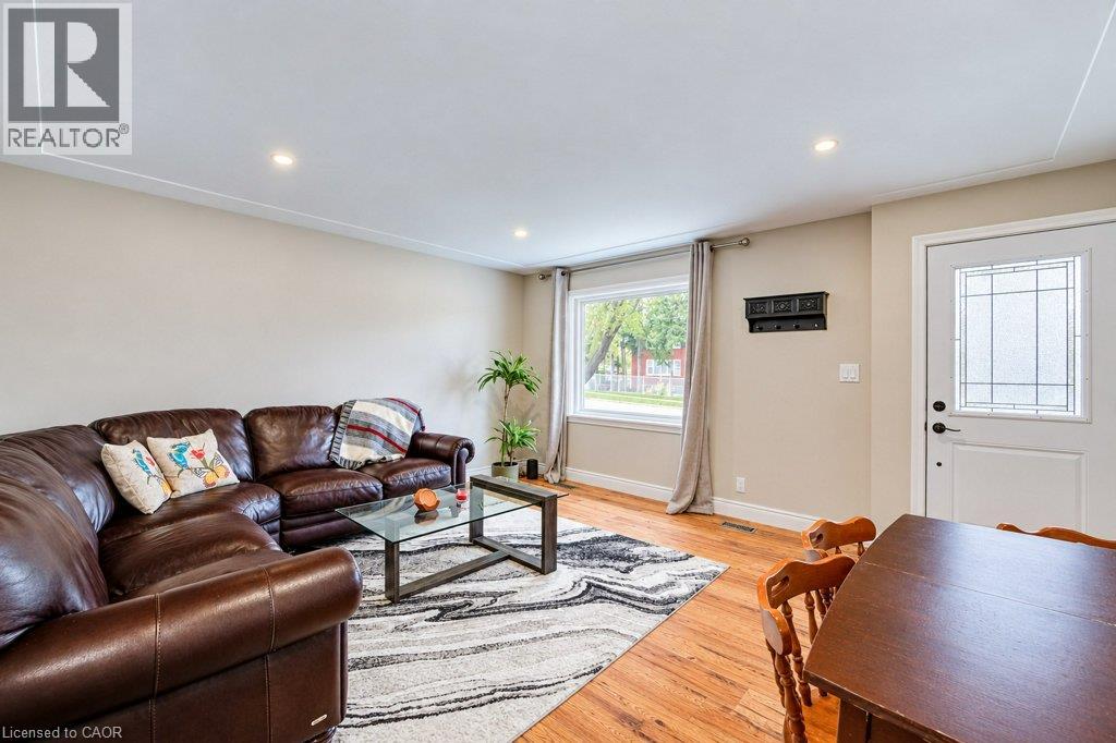 79 Hoffman Street Property Photo 13