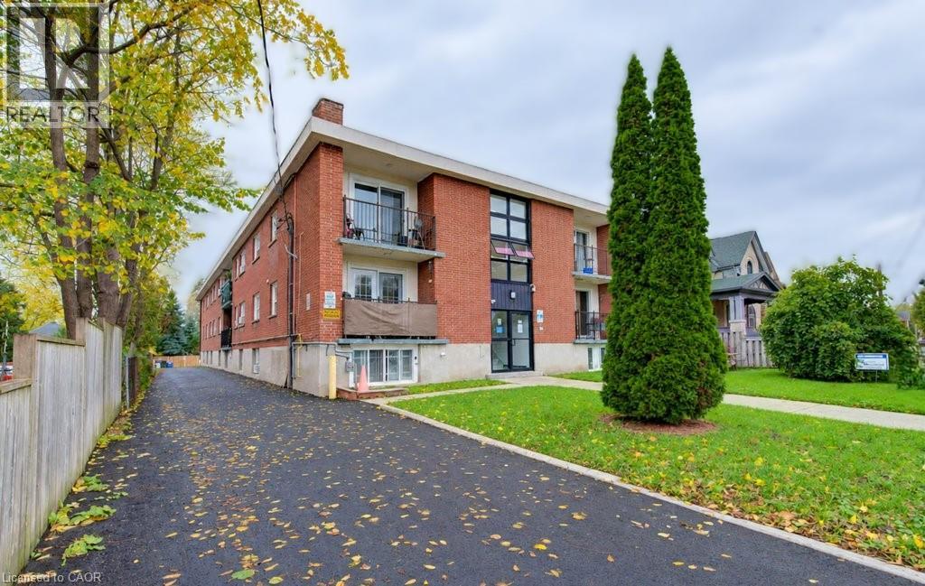 199 Ahrens Street W Property Photo 2