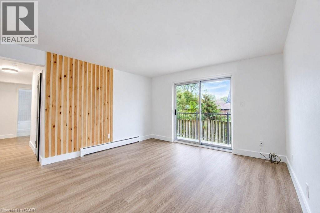 199 Ahrens Street W Property Photo 14