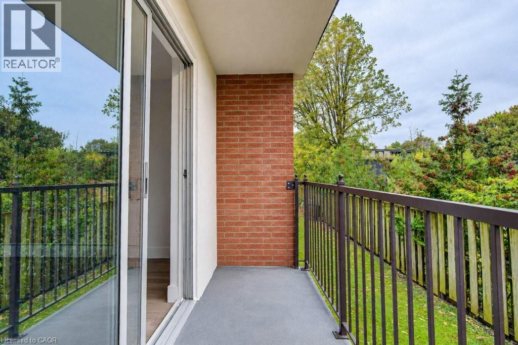 199 Ahrens Street W Property Photo 18