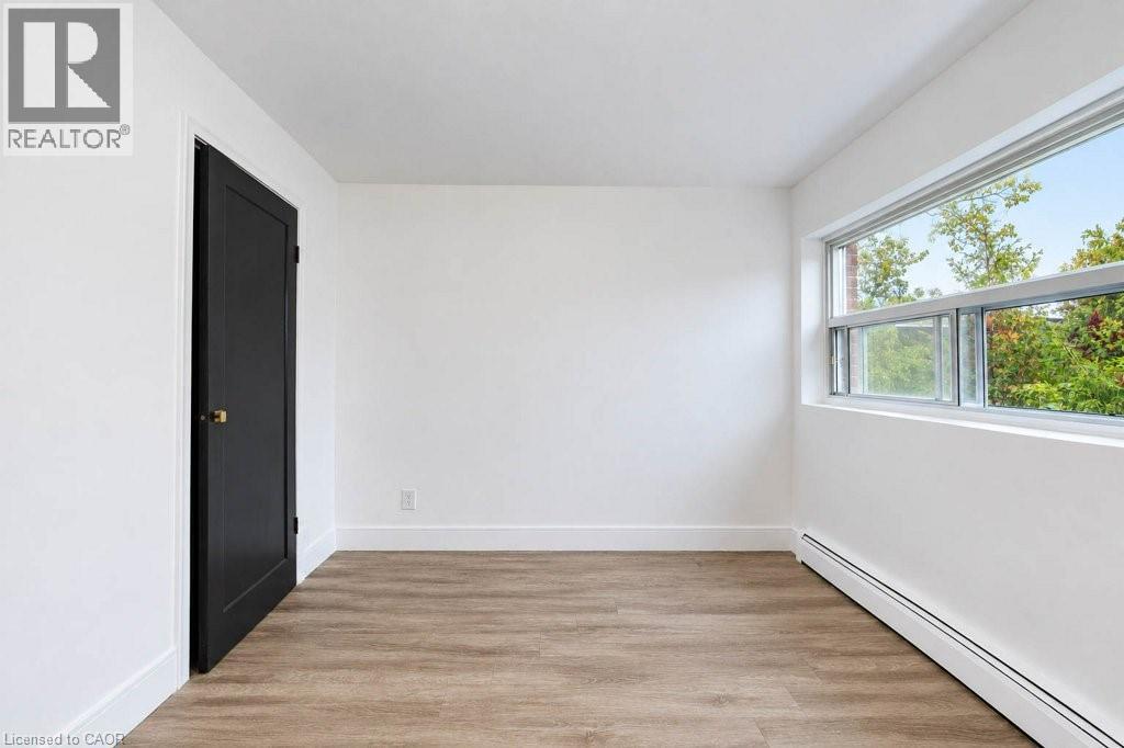 199 Ahrens Street W Property Photo 25