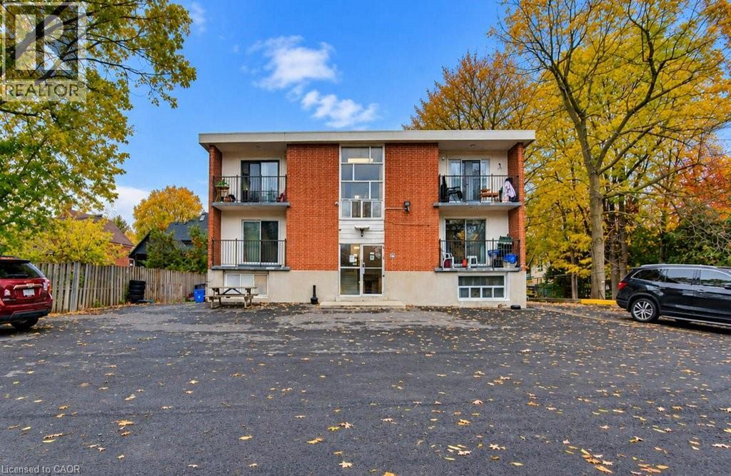 199 Ahrens Street W Property Photo 31