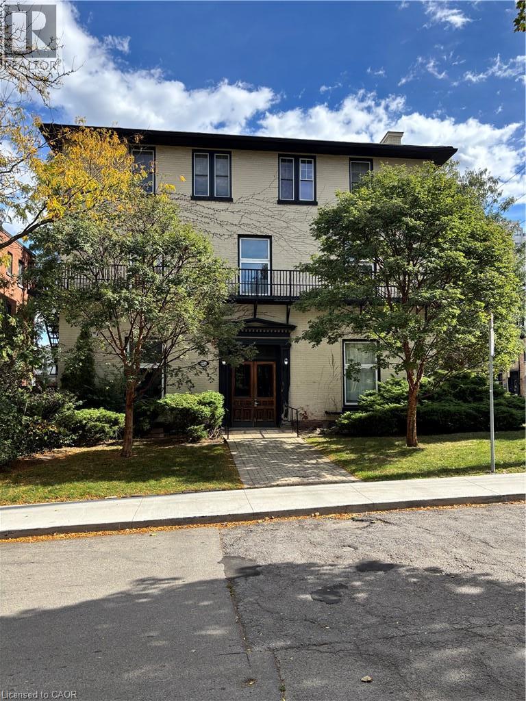 123 Macnab Street S Unit# 12 Property Photo 2