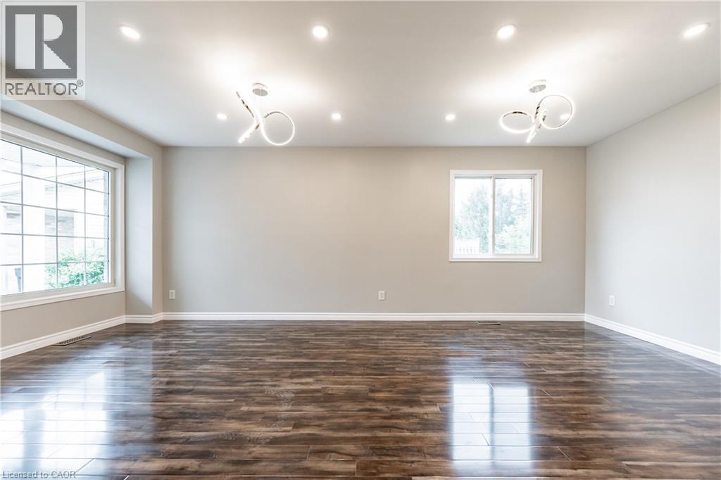 48 White Sands (upper) Court Unit# Upper Property Photo 6