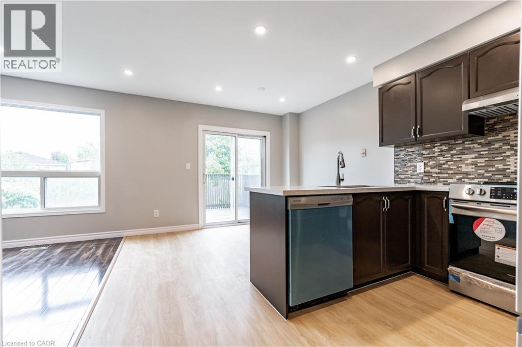 48 White Sands (upper) Court Unit# Upper Property Photo 7