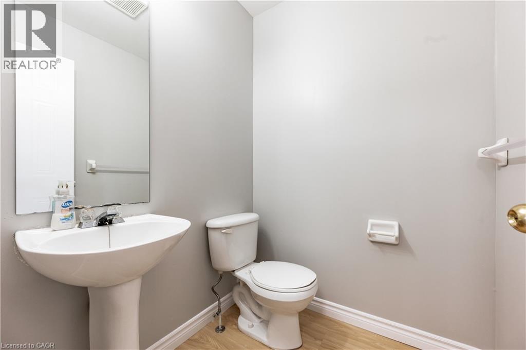 48 White Sands (upper) Court Unit# Upper Property Photo 12