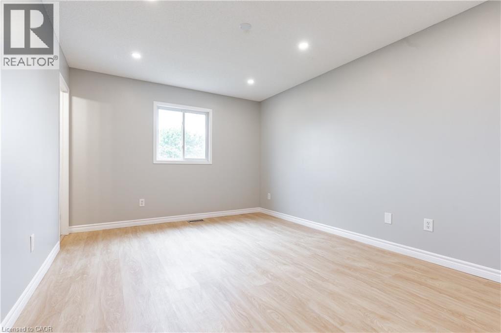 48 White Sands (upper) Court Unit# Upper Property Photo 15