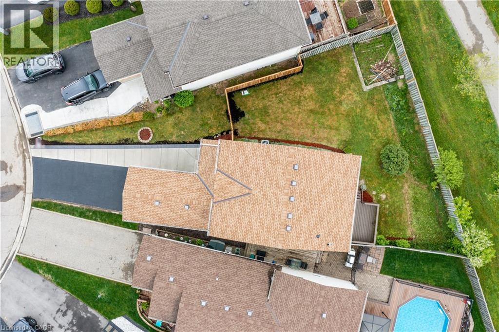 48 White Sands (upper) Court Unit# Upper Property Photo 33