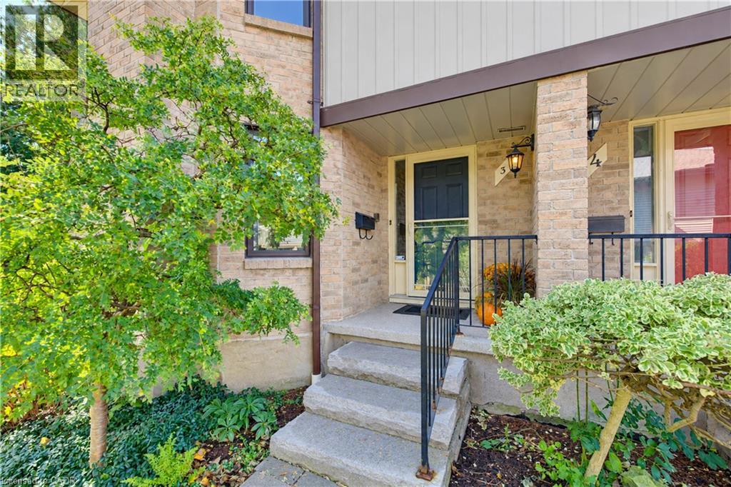 406 Craigleith Drive Unit# 3 Property Photo 3